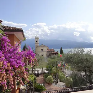 Hotel Belvedere & **