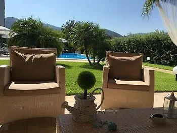 B&B Il Girasole Capo dʼOrlando 3*,